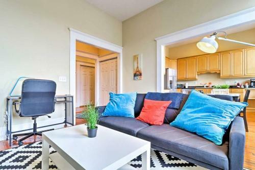 Airy Apartment In Historic Springfield