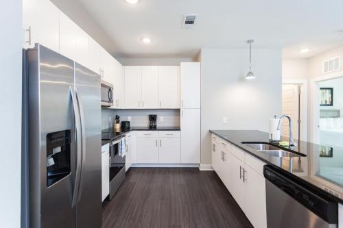 Stay Gia Modern 2 Bedroom Apartment At The Exchange