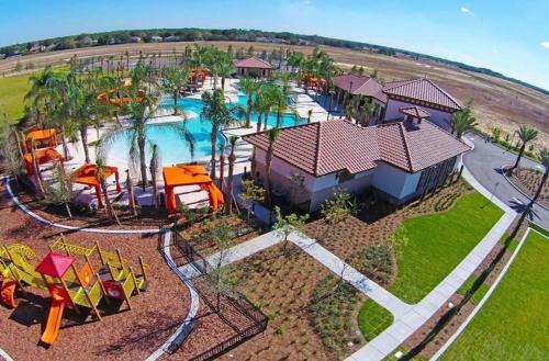 New Resort Homes Close By Accommodate 24 People