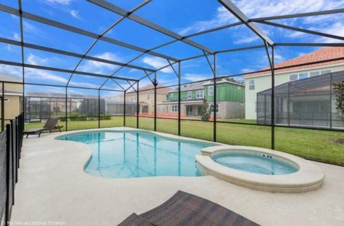 New Resort Homes Close By Accommodate 24 People