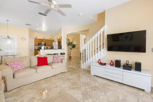 Villa 5 Bedroom Home At Highlands Reserve 157