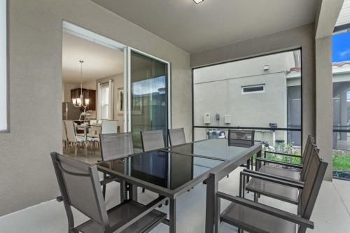 South Facing Pool Spa, Game Room Home Is Loaded! Villa