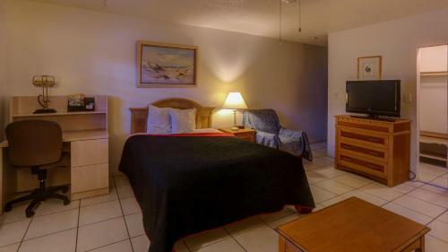 Richard's Motel Studios