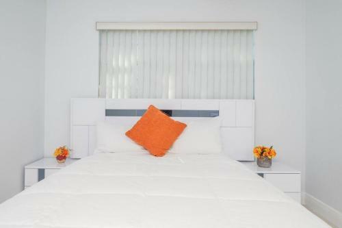 Cozy 4bdr 2 Bath Private Home With Heated Pool