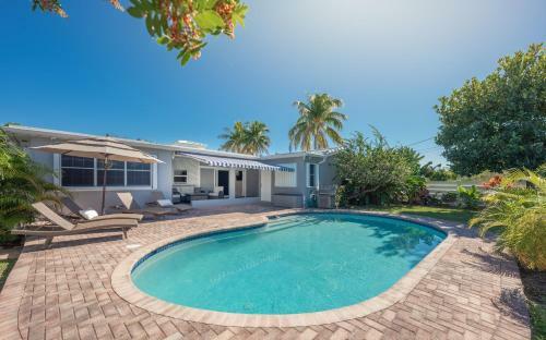 Cozy 4bdr 2 Bath Private Home With Heated Pool