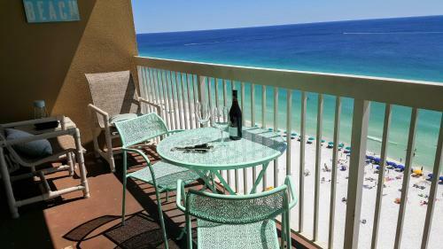 Apartamento Pelican Beach Resort Rentals