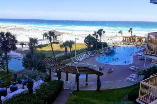 Apartamento Pelican Beach Resort Rentals