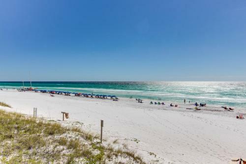 Cottages Of Crystal Beach: Clipper Cove