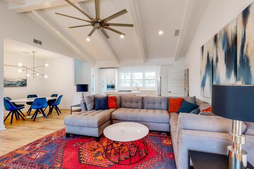 Cottages Of Crystal Beach: Clipper Cove