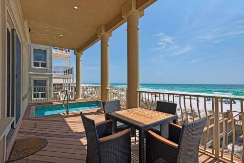 Gulf Paradise By Destin Getaways