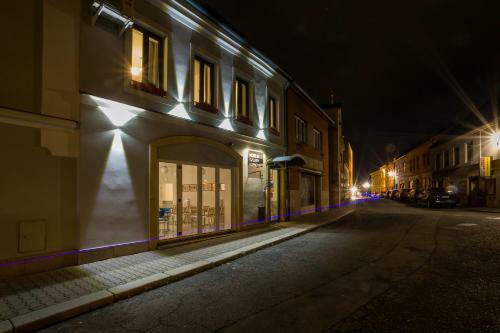 Hostal Hotel & Gallery Kopacka