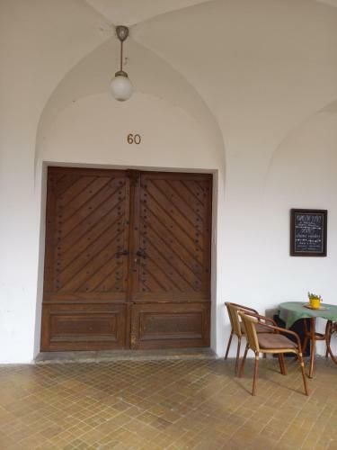 Apartm�n U Jaro??