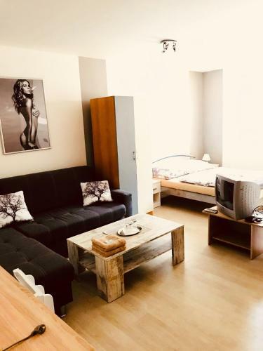 Hostal Restaurace Penzion Pod ?um�rn�kem