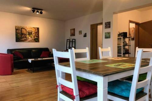 Apartamento Exklusive Ferienwohnung In Einbeck, 3 Schlafzimmer Mit Balkon!