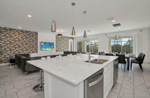 Large 10bd Sleep 21 Game Room Private Pool