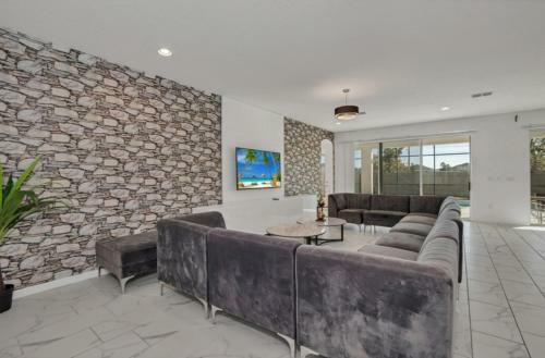 Large 10bd Sleep 21 Game Room Private Pool