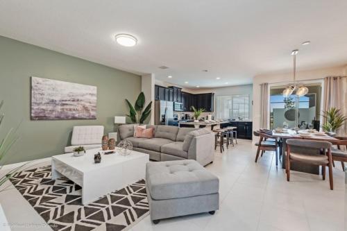 1545carey Townhouse