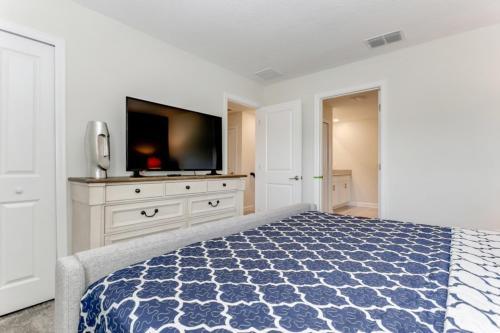 Superior 9 Bed Games Room, Pool Spa Themed Rooms! Home