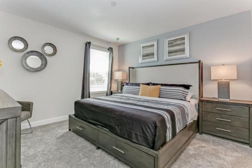 Superior 9 Bed Games Room, Pool Spa Themed Rooms! Home