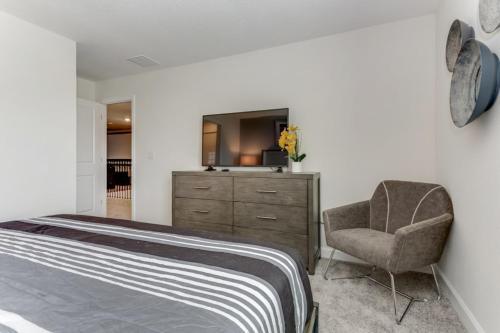 Superior 9 Bed Games Room, Pool Spa Themed Rooms! Home