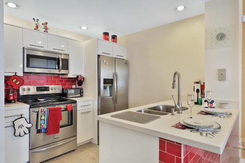 Magical Retreat At Venetian Bay