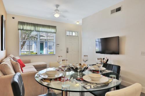 Magical Retreat At Venetian Bay