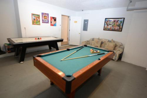 87218 5 Bedroom Pool Home, Emerald Island Resort
