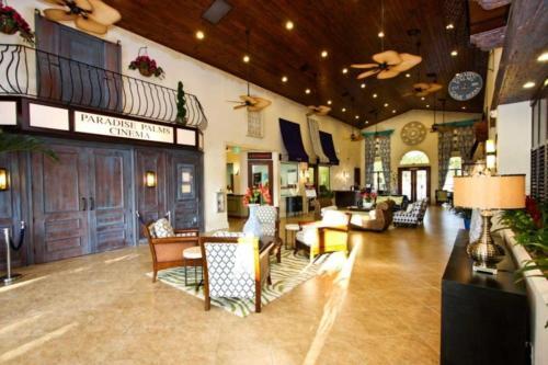 Sun Kissed 4 Bdm Townhome With Pool Townhouse