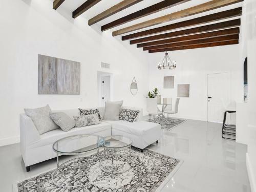 Luxury Modern Vacation Paradise Wynwood