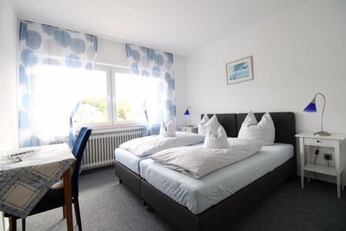 Hostal Fr�hst�ckspension Zur Krone