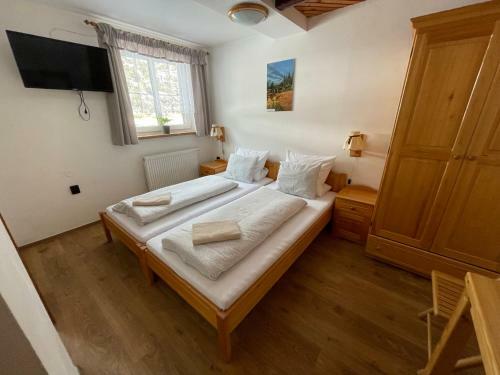 Hostal Pension Hones