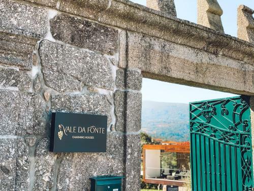 Villa Vale Da Fonte - Charming Houses