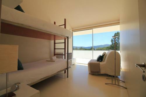 Slope Design Villa - Luxurious Architecture Villa