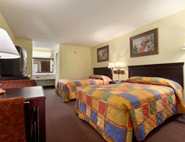 Hotel Clarion Inn & Suites Kissimmee - Lake Buena Vista South