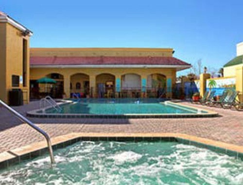 Hotel Clarion Inn & Suites Kissimmee - Lake Buena Vista South