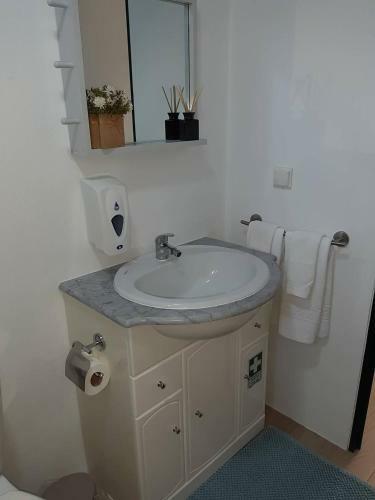 Hostal Casa Velha D Fernando E Casa Av� Augusta