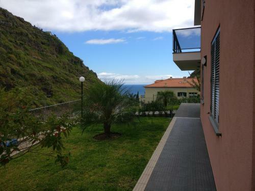 Pink House - Tabua (ribeira Brava)