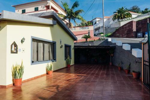Lovely 3-bed Cottage In Ribeira Brava