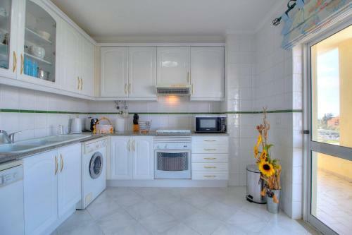 3 Bed Apartment Vilamoura Center
