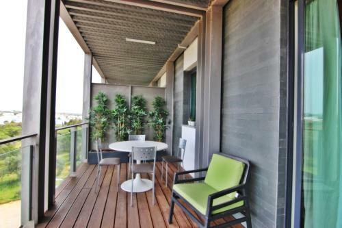 Residences Golf Club Apartment