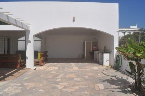 Casa Baleeira-bright Spacious Beach House