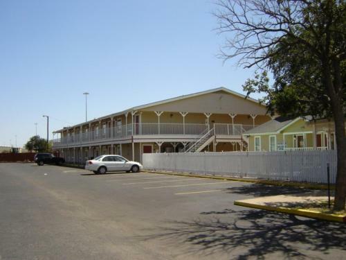 Motel Victorian Inn Midland