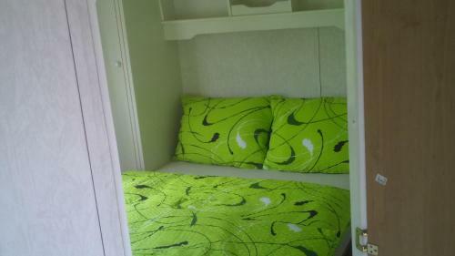 Mobiln� D?m Na Louce V Kempu V�r