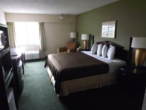 Hotel River Valley Inn & Suites