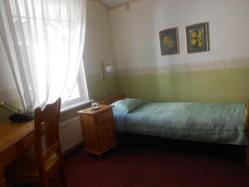 Hostal Poska Villa Guesthouse