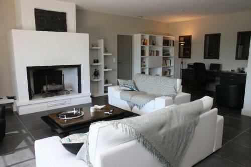 Lesquirou - A Chic And Peaceful Villa