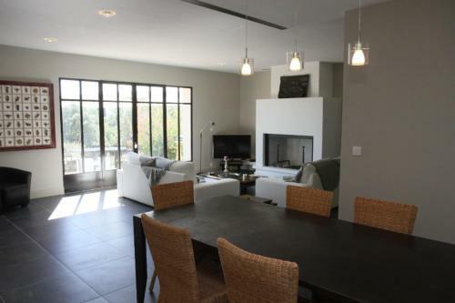 Lesquirou - A Chic And Peaceful Villa