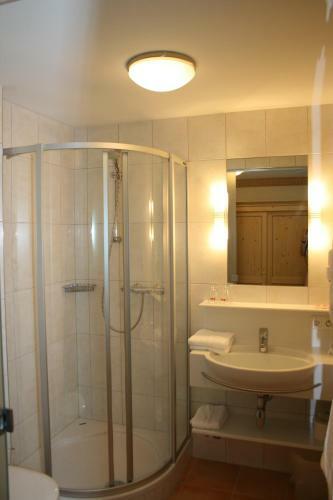 Hotel Sch�ne Aussicht