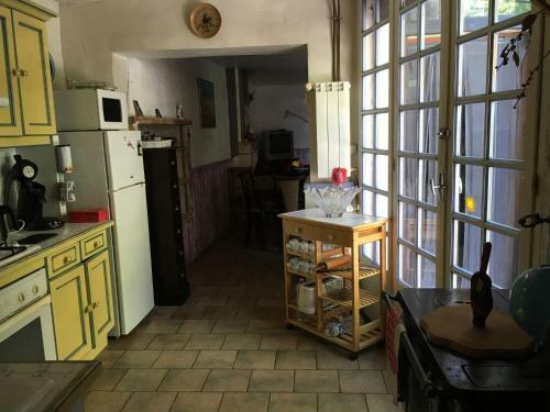 Maison De Campagne Avec Jaccuzi � Bulles
