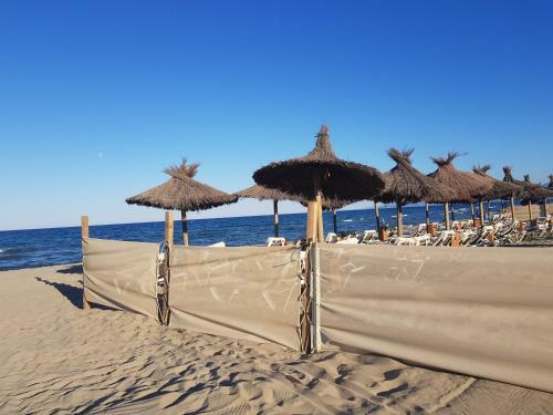Apartamentos Le Neulos,av Roussillon Canet-plage